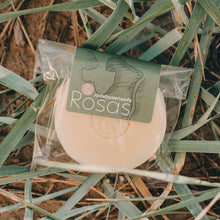 Lade das Bild in den Galerie-Viewer, Rosas Jadebusenseife - Rosas Naturkosmetik - Jadebusen