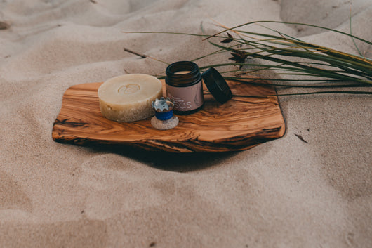 Rosas Naturkosmetik Pflegeset für Puristen - Haarseife Mongongo, Deocreme und SAVONT Seifenmagnet