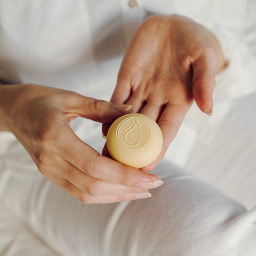 Rosas Küss die Hand - Rosas Naturkosmetik - Maxi - 22 g - Lippenbalsam gegen Akne für empfindliche Haut