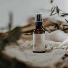 Lade das Bild in den Galerie-Viewer, Rosas Rosenwasser - Muttertag 2025 Geschenk - Rosas Naturkosmetik - von Mama zu Mama Muttertag
